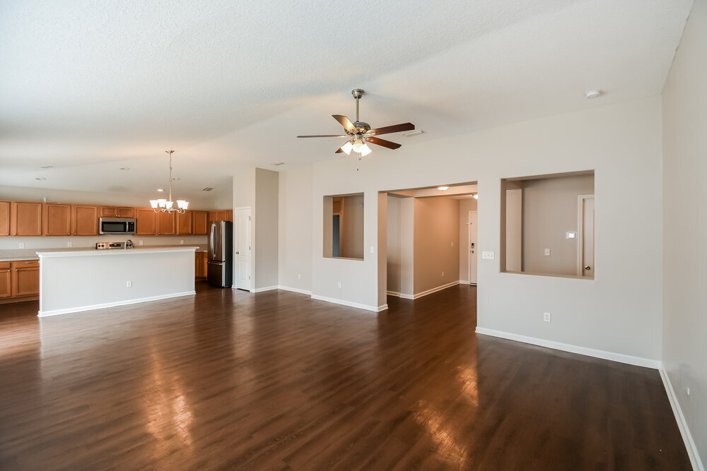 Building Photo - 2267 Brian Lakes Dr E