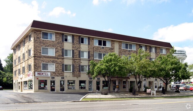 Primary Photo - 1525 Ogden Ave