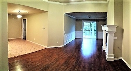 Building Photo - 1806 Knollcrest Cir