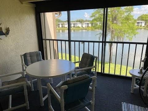 Building Photo - 272 Woodlake Wynde
