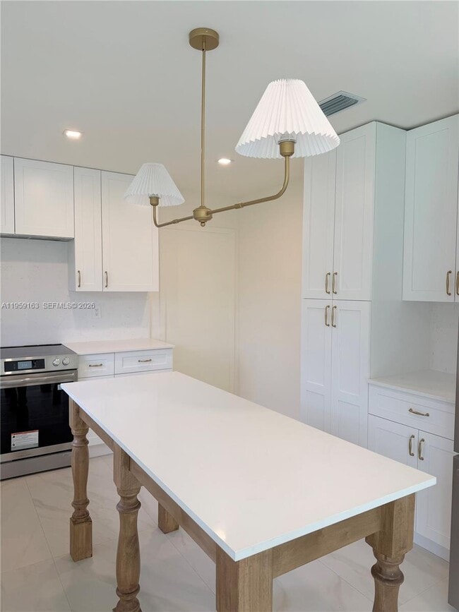 Building Photo - 19221 SW 92nd Rd