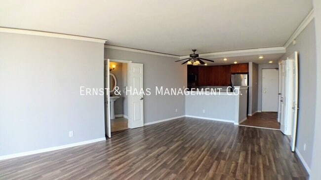 Building Photo - 700 E Ocean Blvd