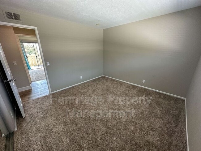 Building Photo - 23 Rockwood