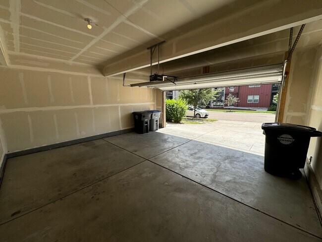 Building Photo - ***$500 Off 1st Months Rent*** Stunning 4BD/3BA Home in North Longmont - Available NOW!