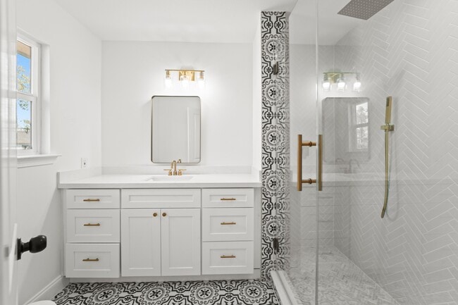 Building Photo - 10722 Lynbrook Dr