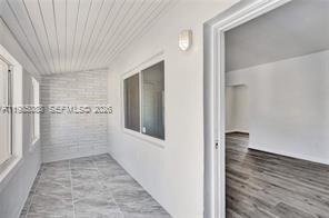 Building Photo - 1624 NE 109th St