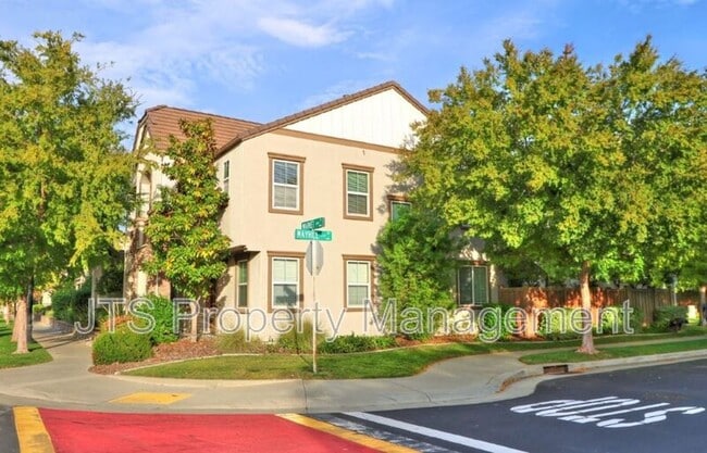 Building Photo - 2889 Market St