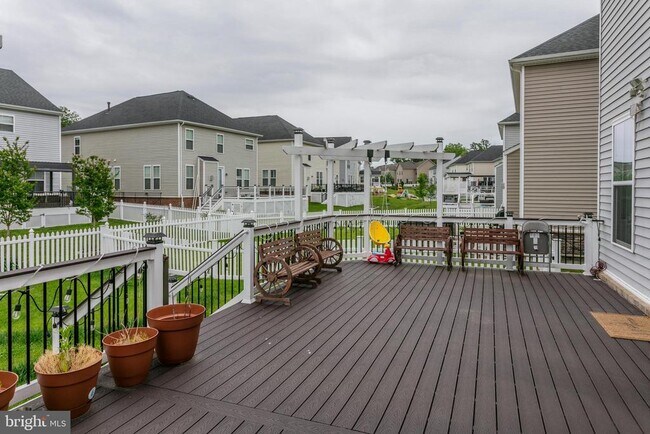 Building Photo - 22800 Bubbling Brook Dr