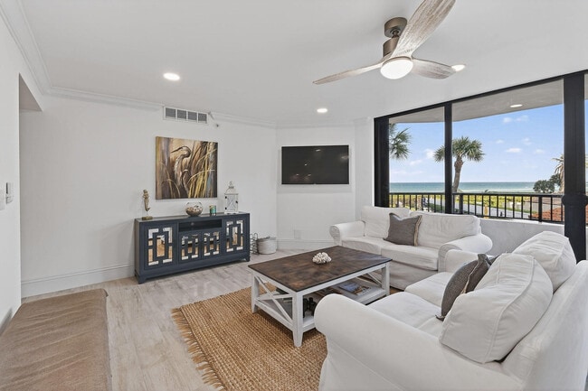 Building Photo - 600 Ocean Dr