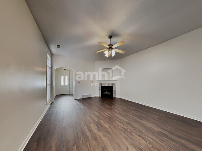 Building Photo - 1588 Wynne Rd