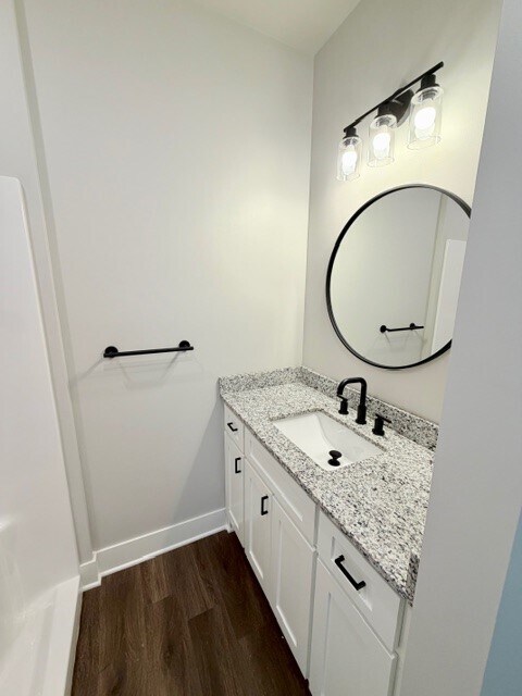 Building Photo - 1521 S Duncan Ave