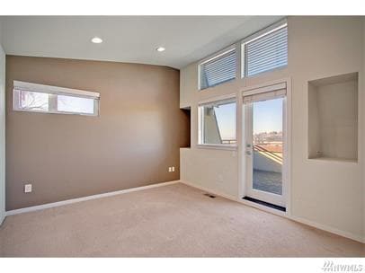Building Photo - 2042 14th Ave W