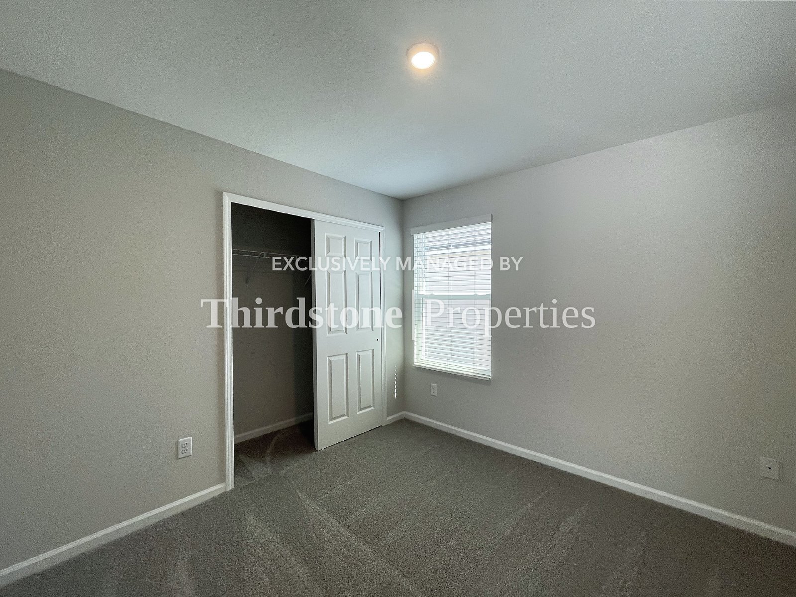 Building Photo - 1309 Pangola Dr