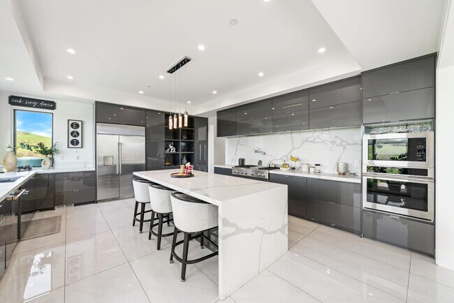 Building Photo - 7778 Laguna Heights Ct