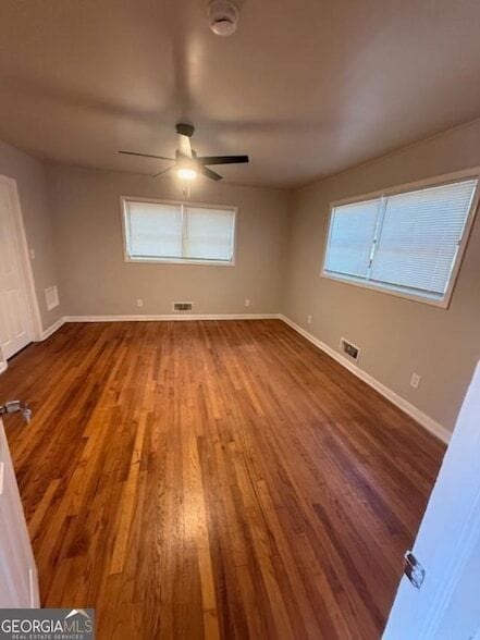 Building Photo - 2439 Plantation Dr