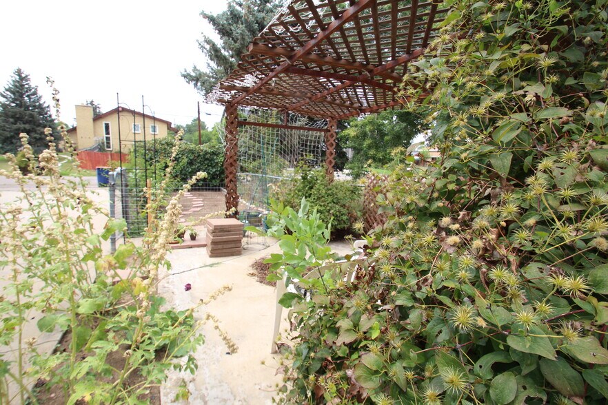 Building Photo - 12185 W 8th Ave