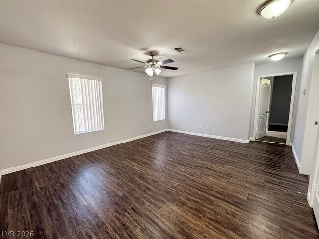 Building Photo - 2185 Polynesia Cir