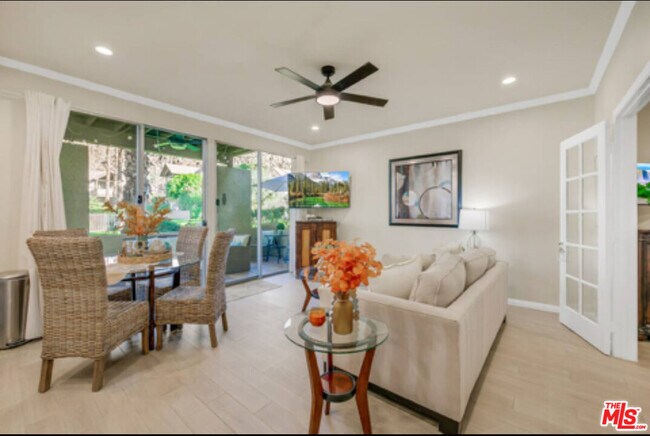 Building Photo - 78155 Cabrillo Ln
