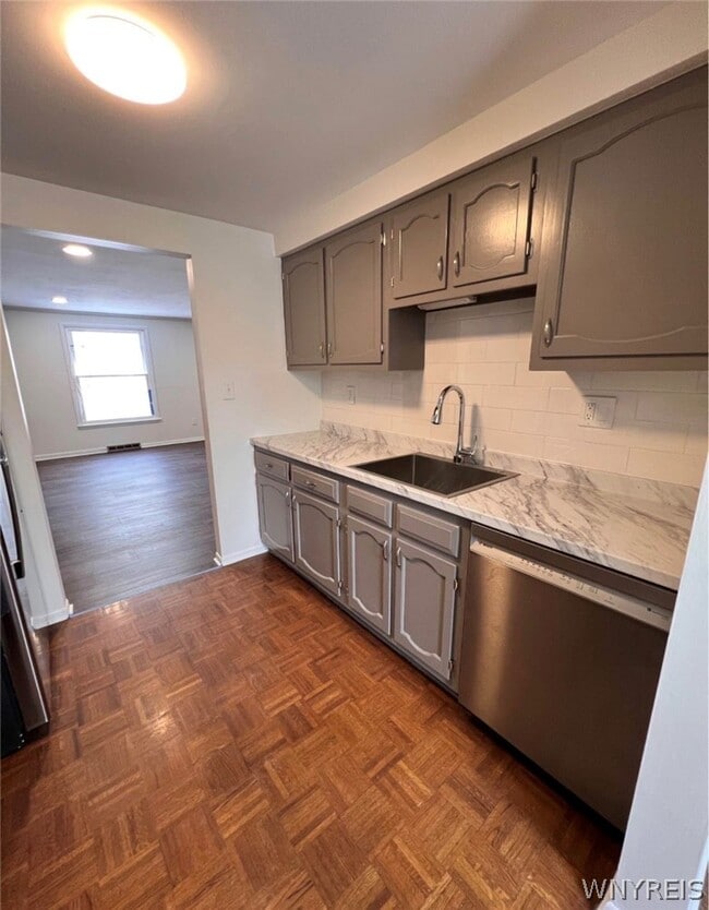 Building Photo - 666 W Ferry St