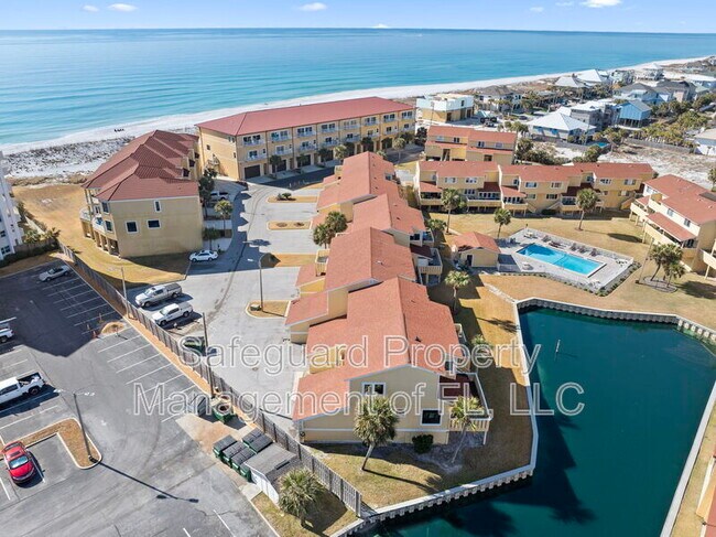 Building Photo - 1500 Via De Luna Dr