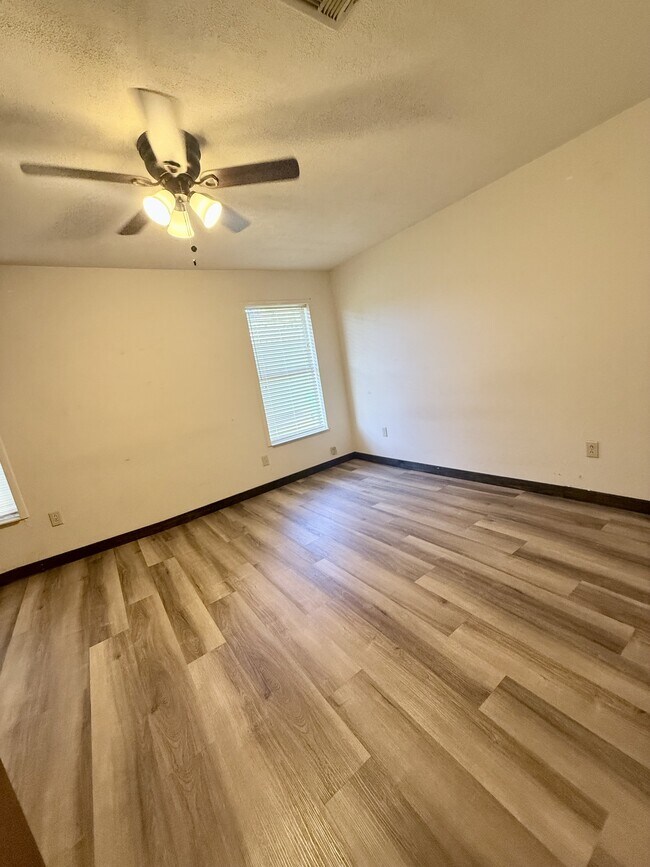 Building Photo - 708 East St