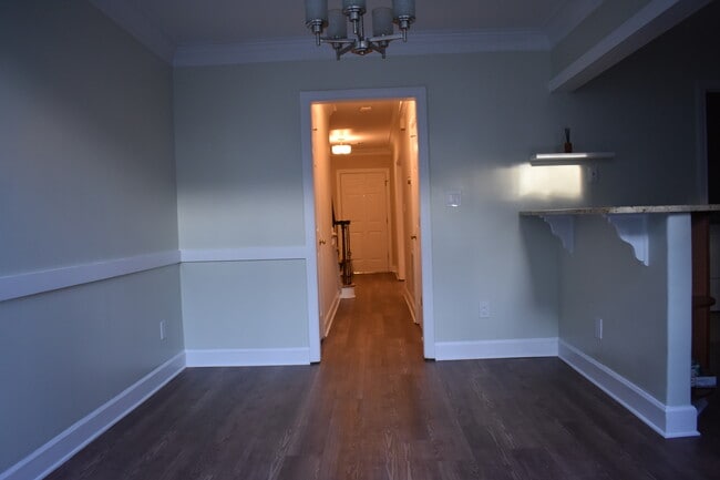 Building Photo - 23 Mt Vernon Cir