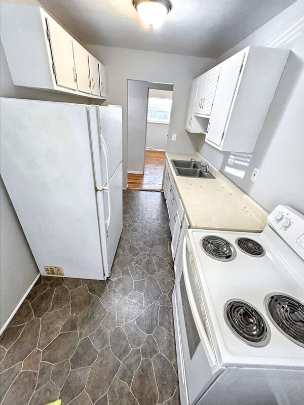 Building Photo - 225 Ben Nevis Rd