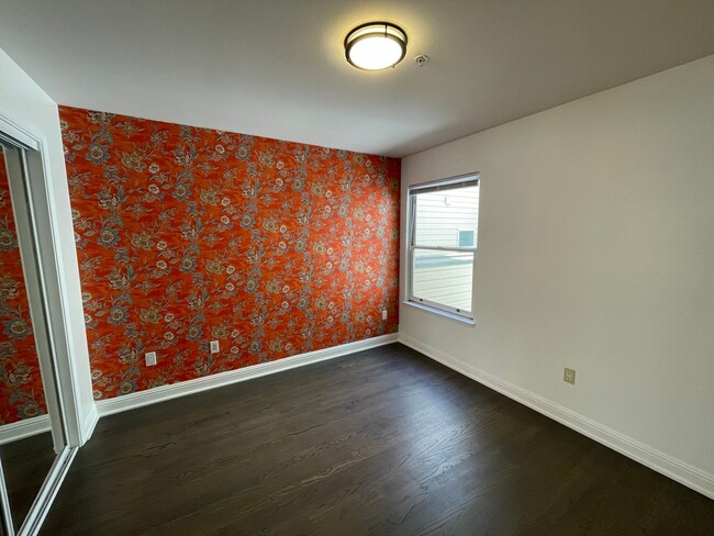 Building Photo - Outer Sunset 2BR Condo Across from Golden Gate Park | Bright Living, In Unit Laundry, & Parking S...