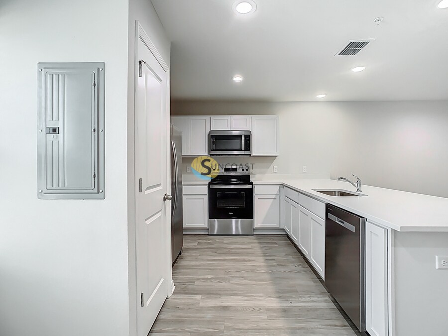 Building Photo - 3821 SW 43rd Ct