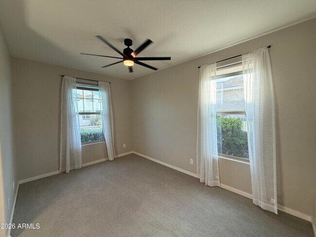 Building Photo - 9458 Thatcher Ave