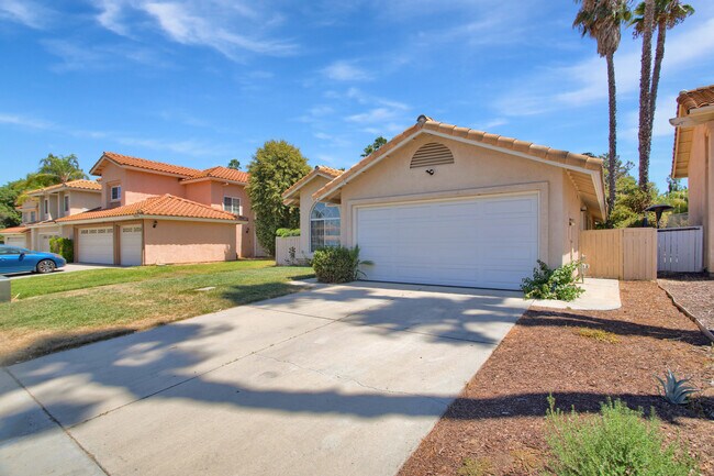 Building Photo - 40170 Tanager Cir
