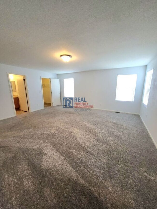 Building Photo - 5467 S Quatar Ct