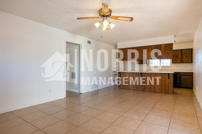 Building Photo - Great Location in Casa Grande!