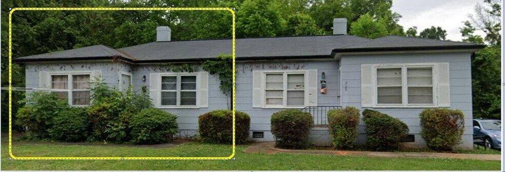 Front of Property - 121 3rd Ave NE
