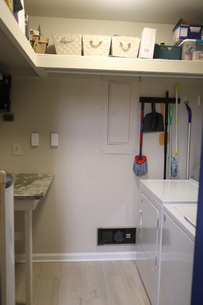 Building Photo - 25049 Ocean Gateway