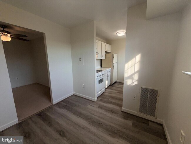 Building Photo - 434 N Armistead St