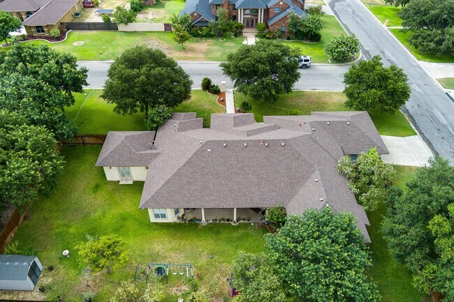 Building Photo - 100 Timber Rock Dr