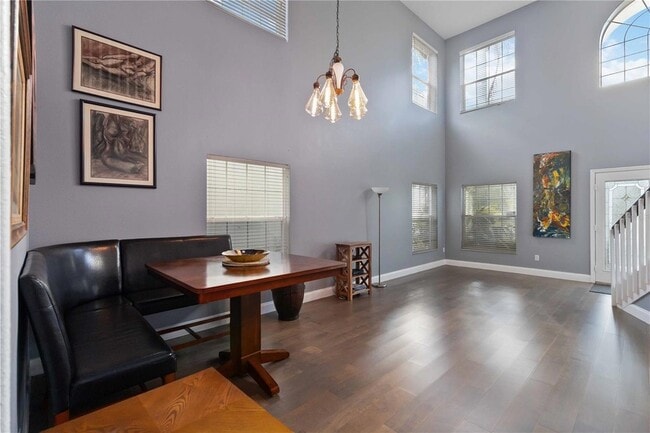 Building Photo - 9797 Portofino Dr