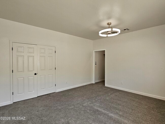 Building Photo - 4389 N Sunset Cliff Dr