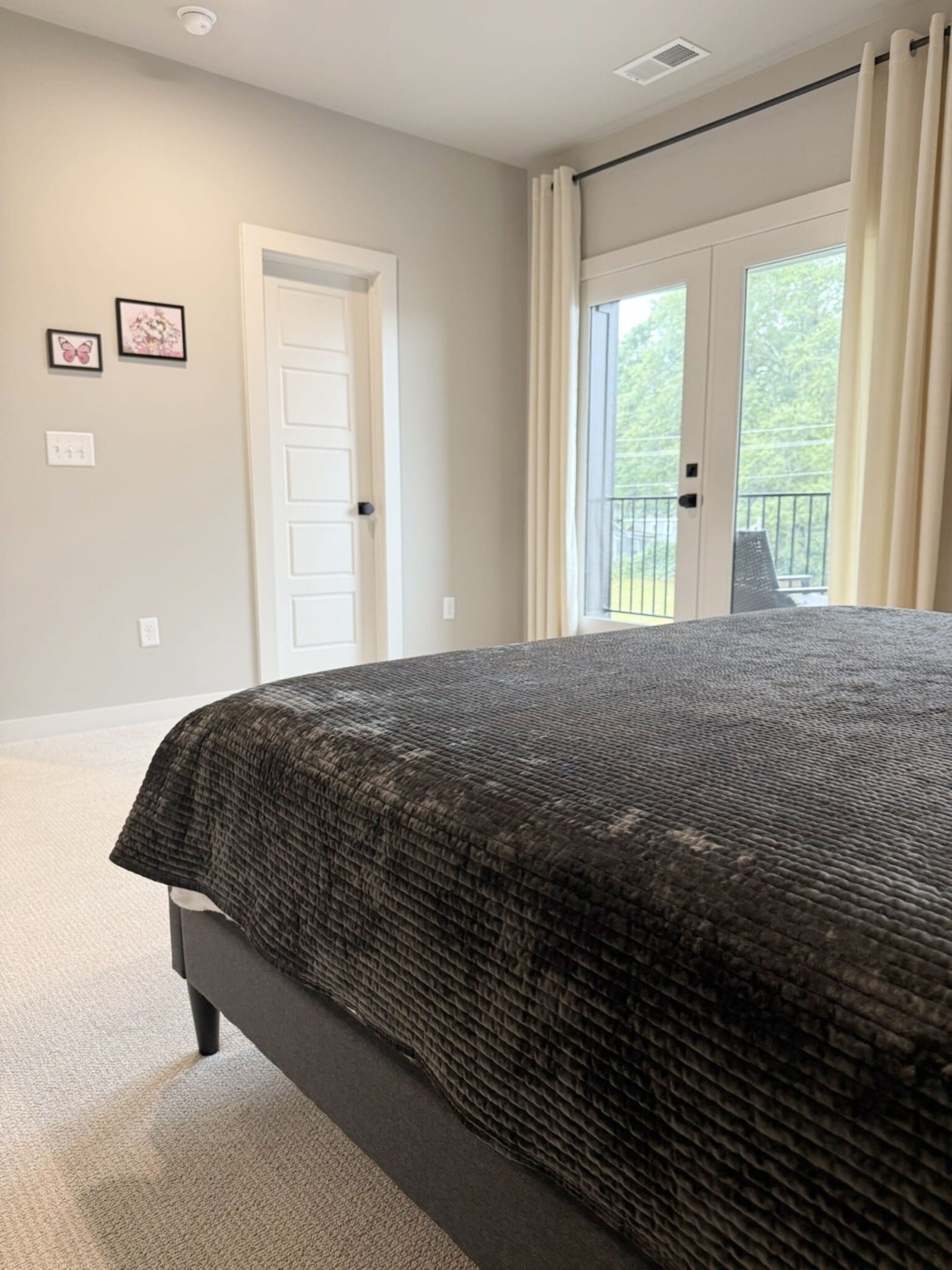 Master Bedroom - 100 Textile Ct