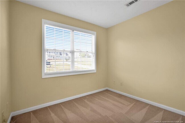 Building Photo - 75 Countess Ct