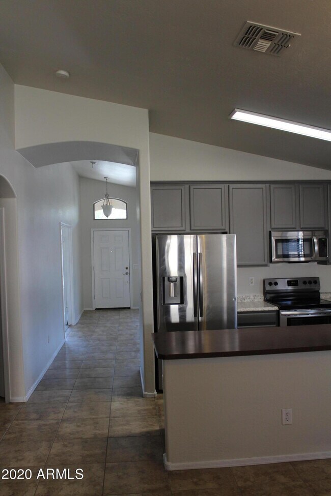 Building Photo - 43410 W Wild Horse Trail