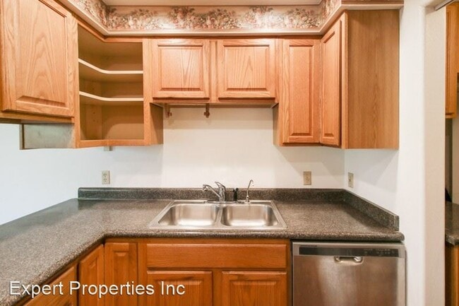 Building Photo - 3 br, 2.5 bath House - 622 Scenic Lane