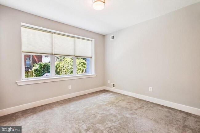 Building Photo - 3404 13th St NW