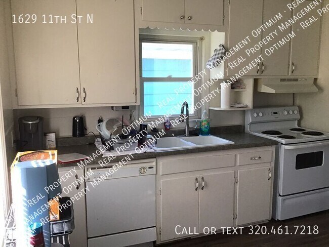 Building Photo - 1629 11th St N