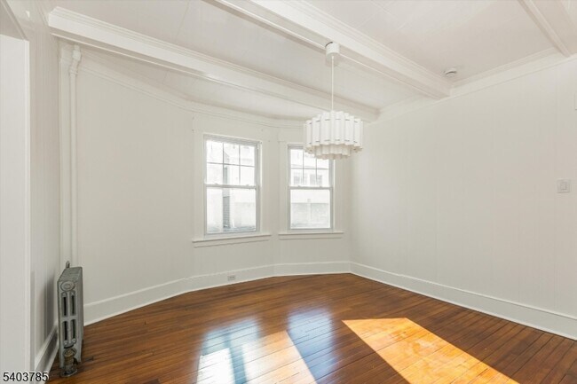 Building Photo - 4 Jefferson Ave