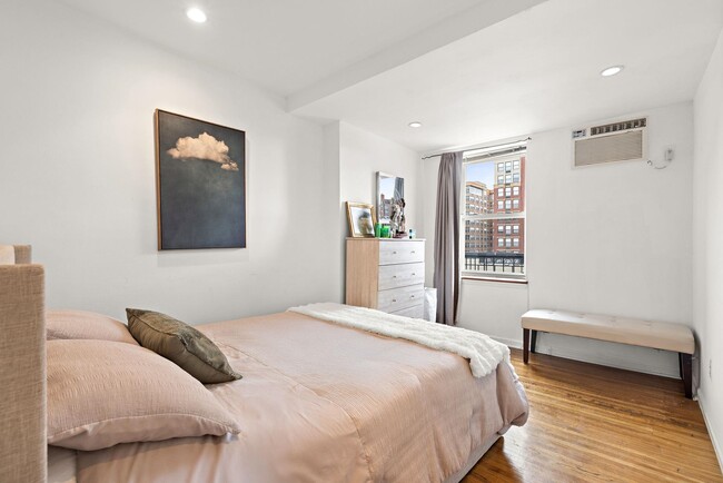 Building Photo - 1315 Washington St