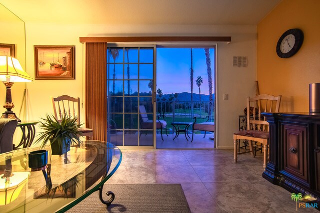 Living Room - 505 S Farrell Dr