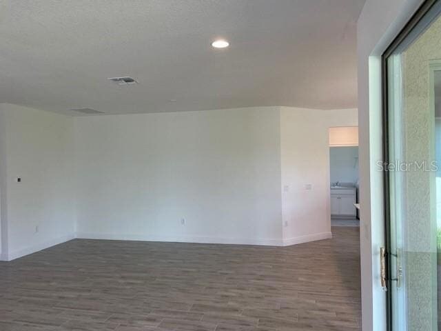 Building Photo - 7501 Wing Span Wy