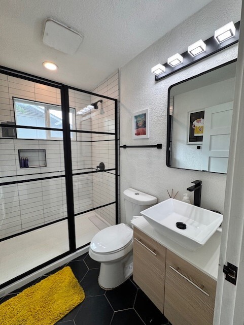 Building Photo - 2204 Palmera Cove